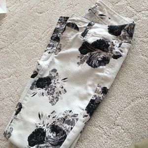White and Black Rose Jeggings